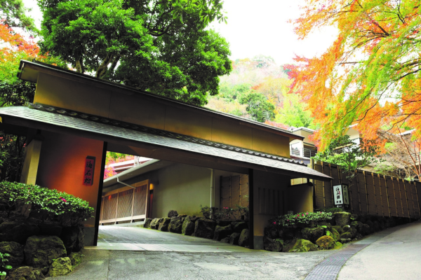 ＜神奈川・奥湯河原＞　海石榴 イメージ