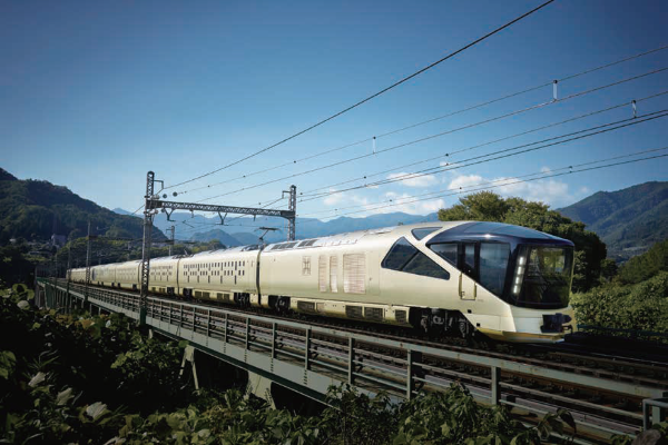 憧れの「TRAIN SUITE 四季島」で旅する栃木・山梨 陶のふるさとで暮らしの美にふれ、高原の澄んだ水の恵みを味わう3日間 イメージ